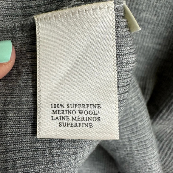 Ann Taylor Superfine Merino Wool Gray Ribbed Top Sz XL Ruffle Cuff Lightweight - Picture 6 of 7